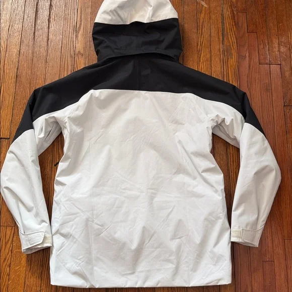 Mountain Hardwear Shell Jacket - Picture 6 of 15